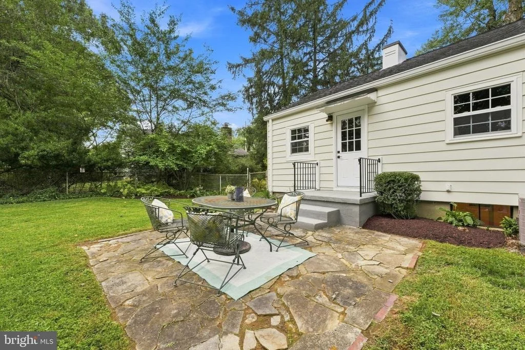Photo of 9129 WALDEN ROAD