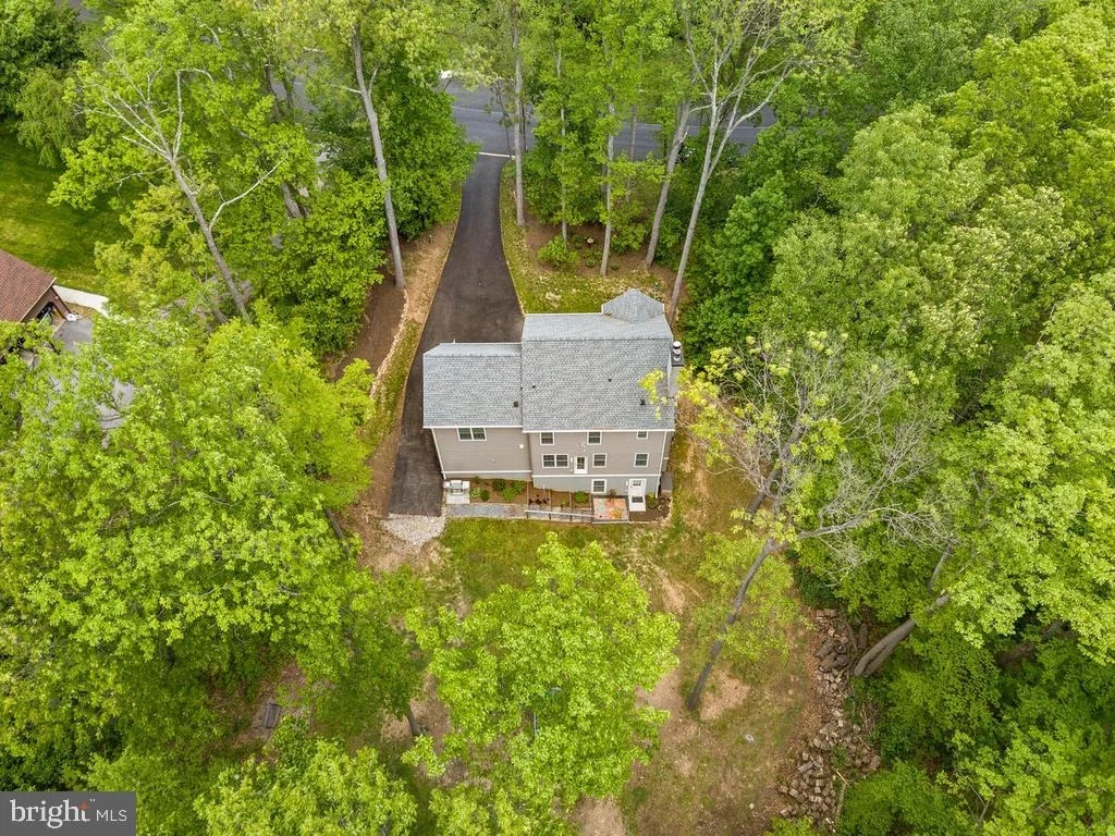 Photo of 995 WILDA DRIVE