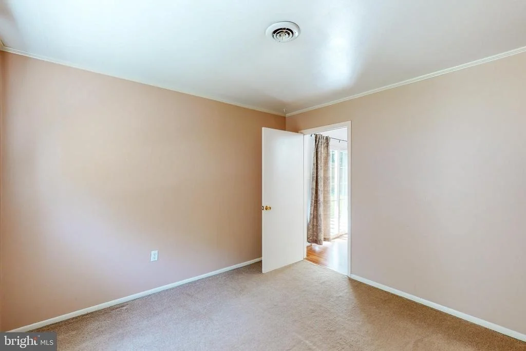 Photo of 5432 LAUREL TRAIL