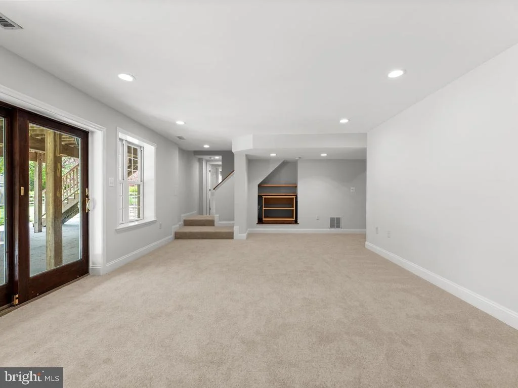 Photo of 3713 QUEEN MARY DRIVE