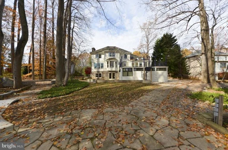 Photo of 6509 BELLAMINE COURT