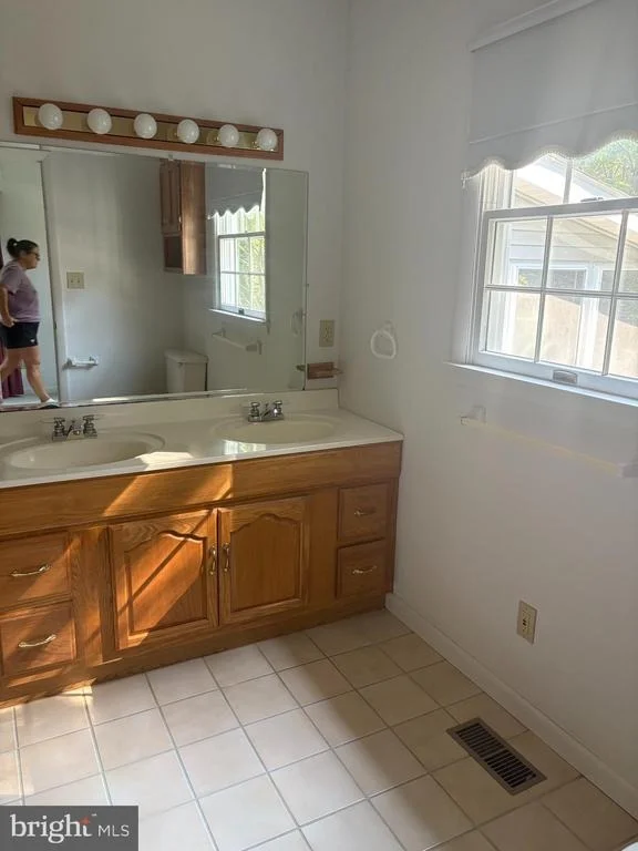 Photo of 207 THRASHER WAY