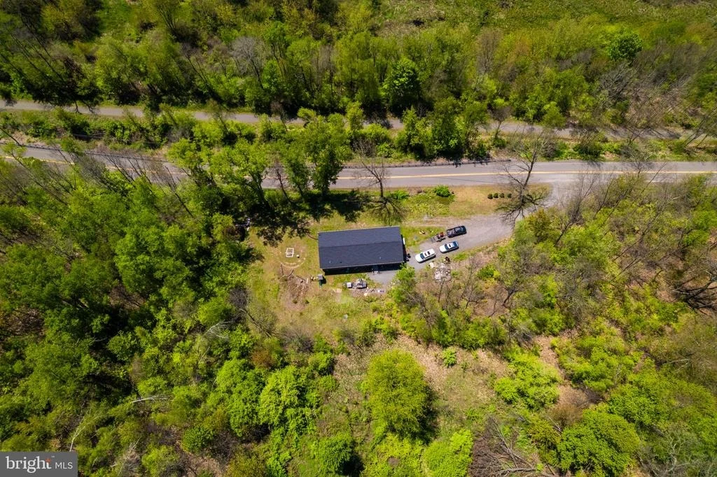 Photo of 007 STATE LINE ROAD