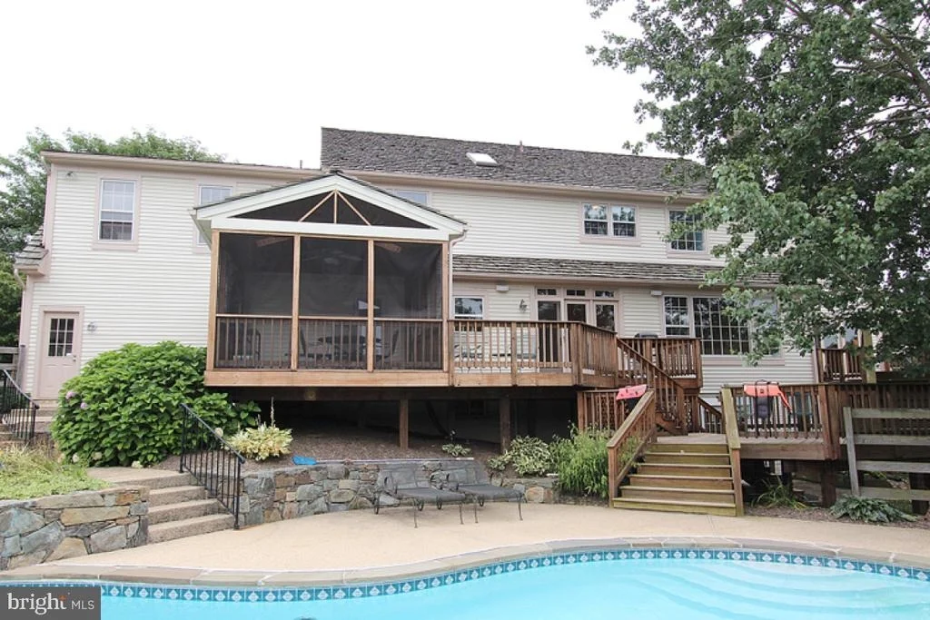 Photo of 22137 CREEKVIEW DRIVE