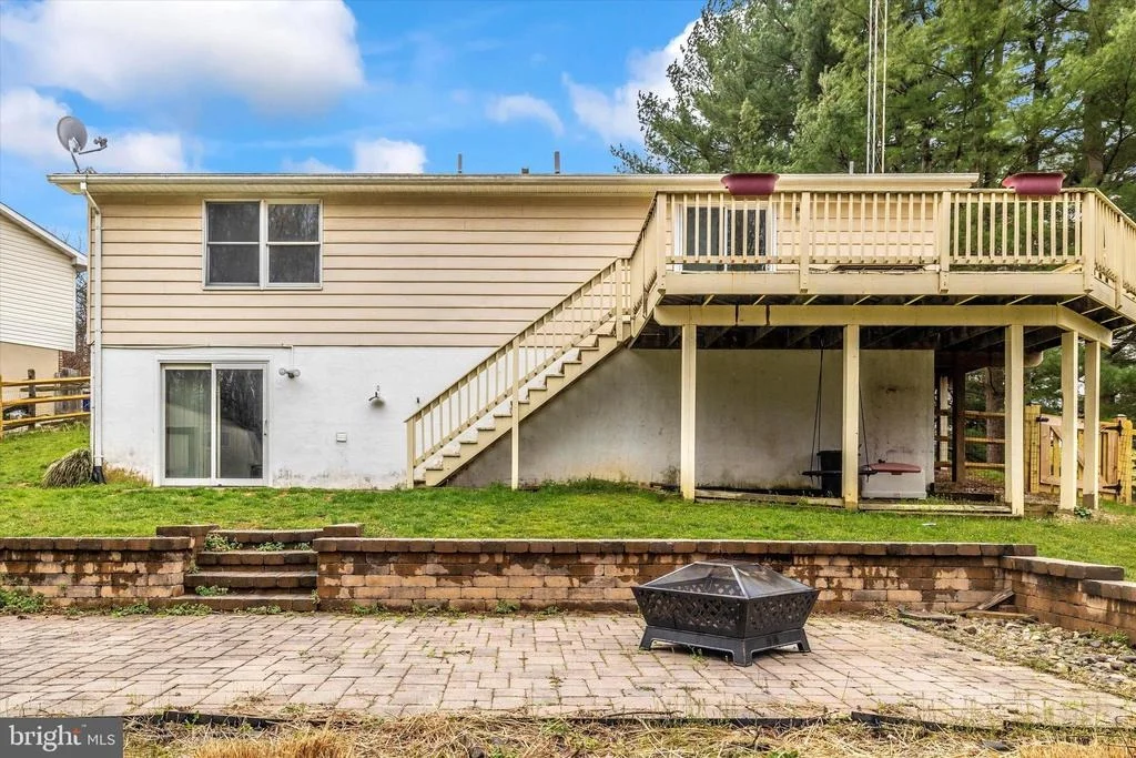Photo of 820 6TH AVENUE