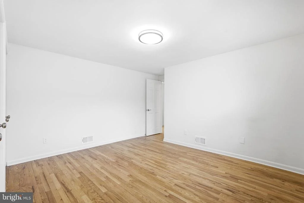 Photo of 4001 FEATHERSTONE PLACE