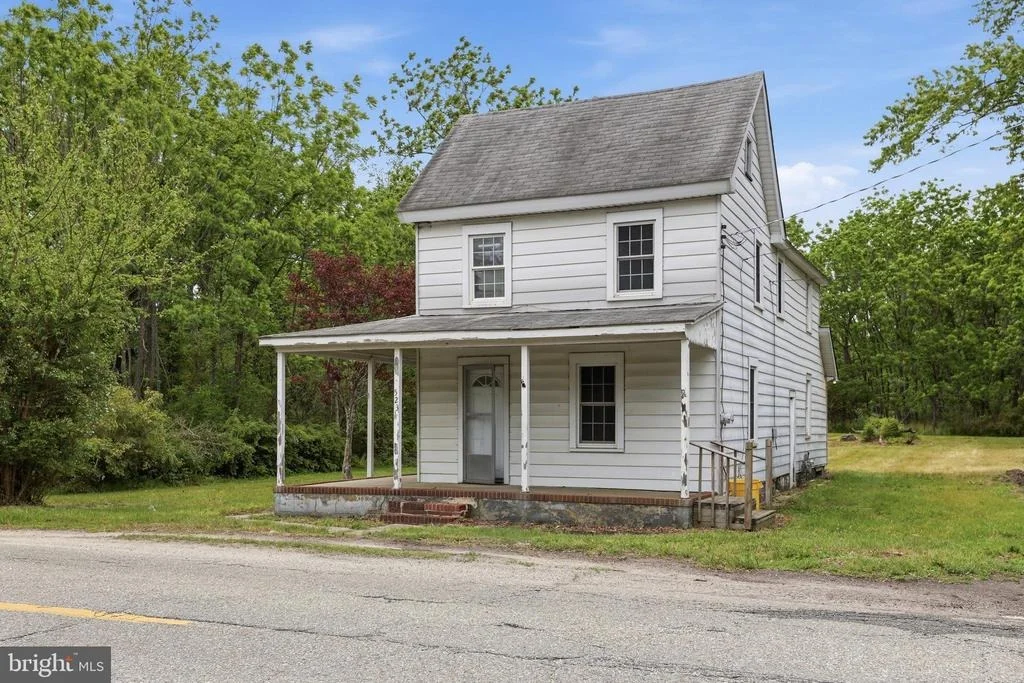 Photo of 523 HAY ROAD