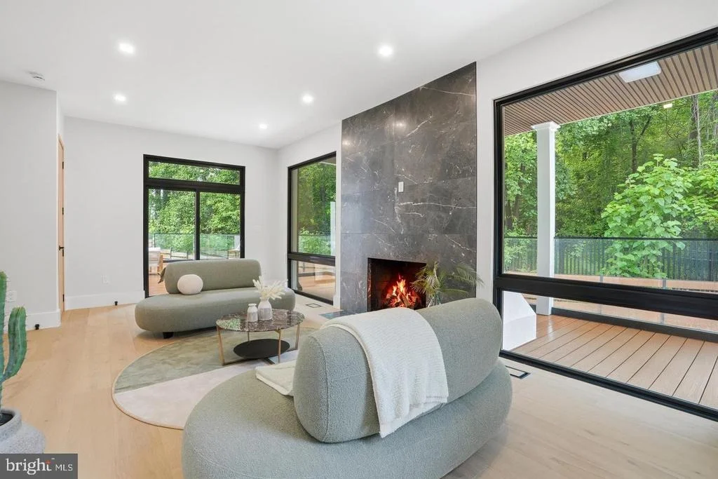 Photo of 1124 SAVILE LANE