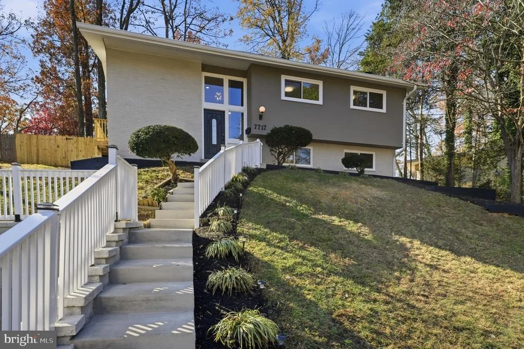 Photo of 7717 GLENISTER DRIVE