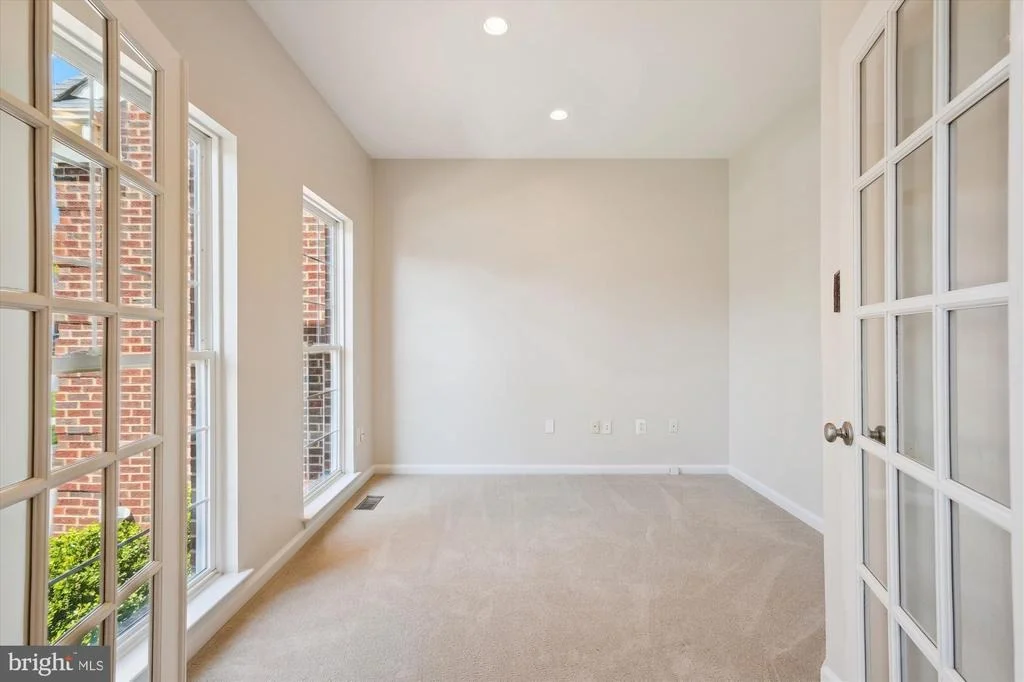 Photo of 4422 WINDING OAK DRIVE