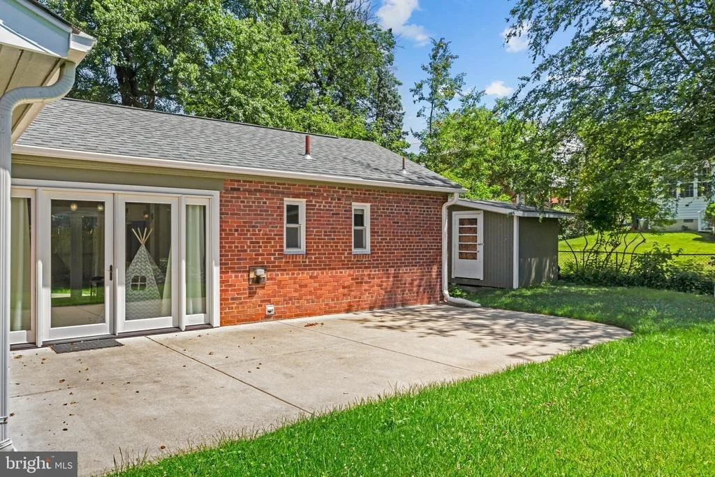 Photo of 10611 BUCKNELL DRIVE