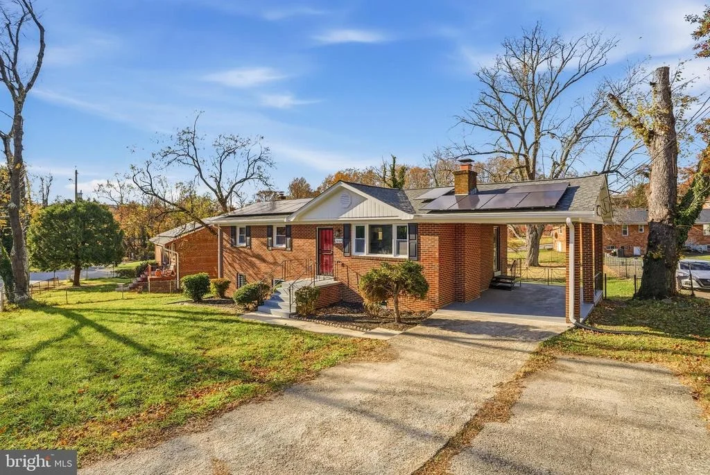Photo of 1802 CLAYTON DRIVE
