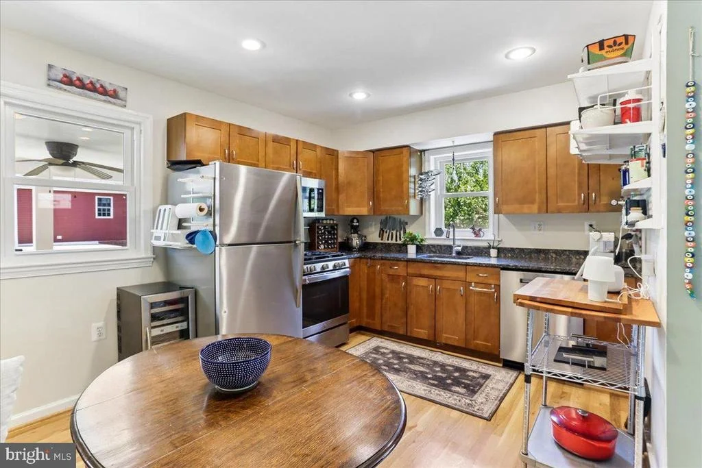 Photo of 1504 CREST ROAD