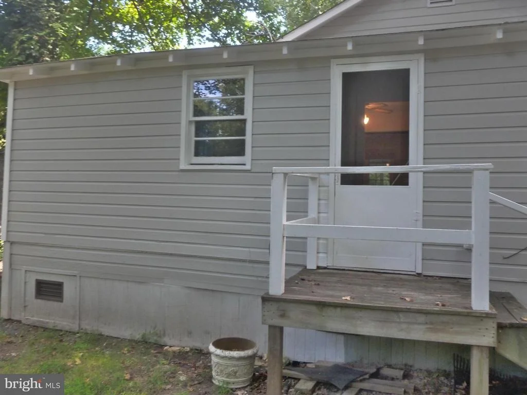 Photo of 6015 POPLAR ROAD