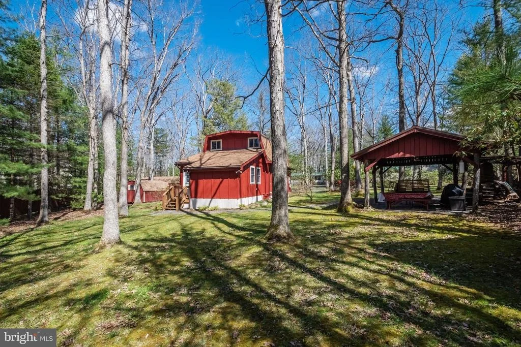 Photo of 245 OAK WAY ROAD
