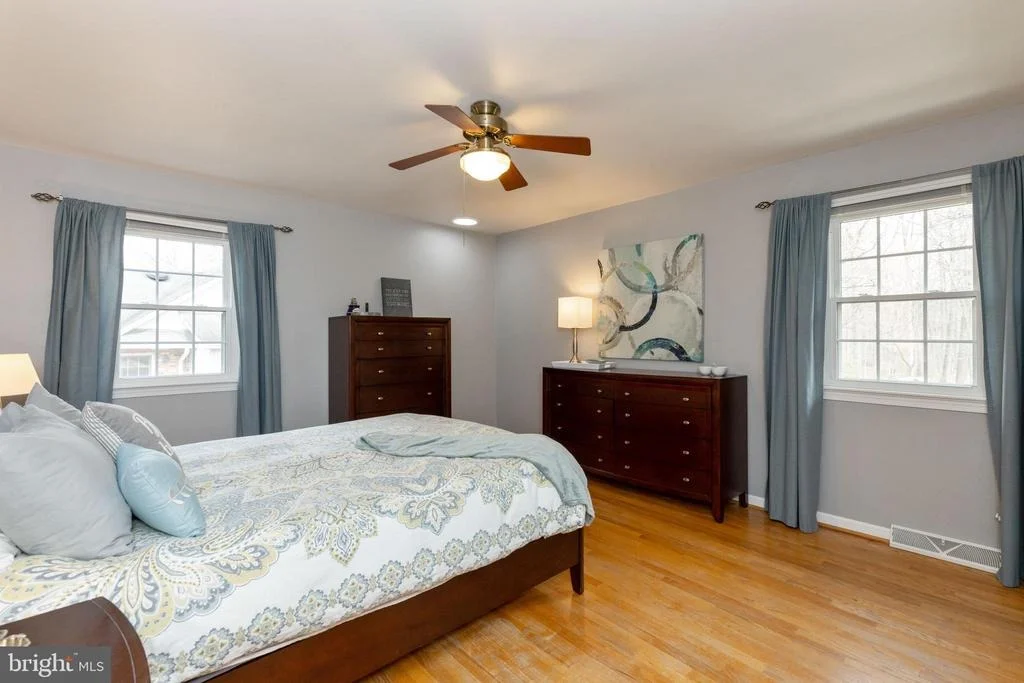 Photo of 3917 KING ARTHUR ROAD