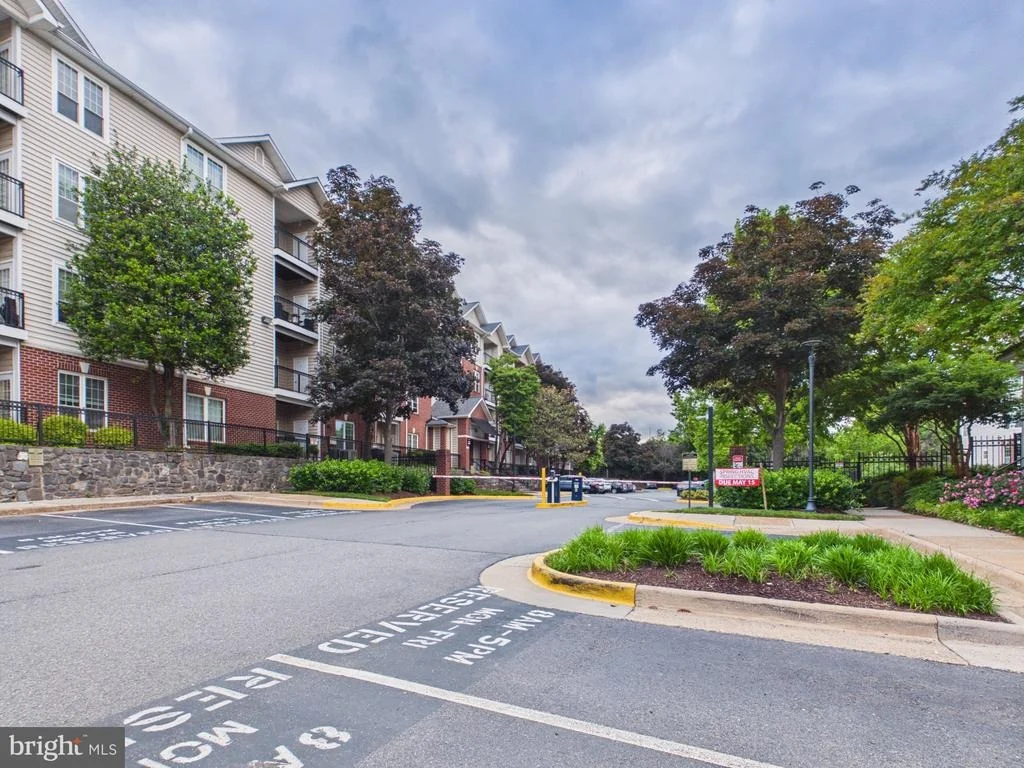Photo of Unit 1307 at 1601 SPRING GATE DRIVE