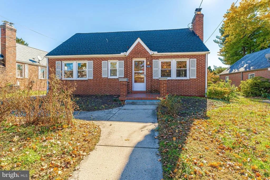 Photo of 406 LEE PLACE