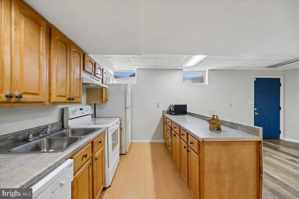 Photo of 8009 STONE RIDGE DRIVE