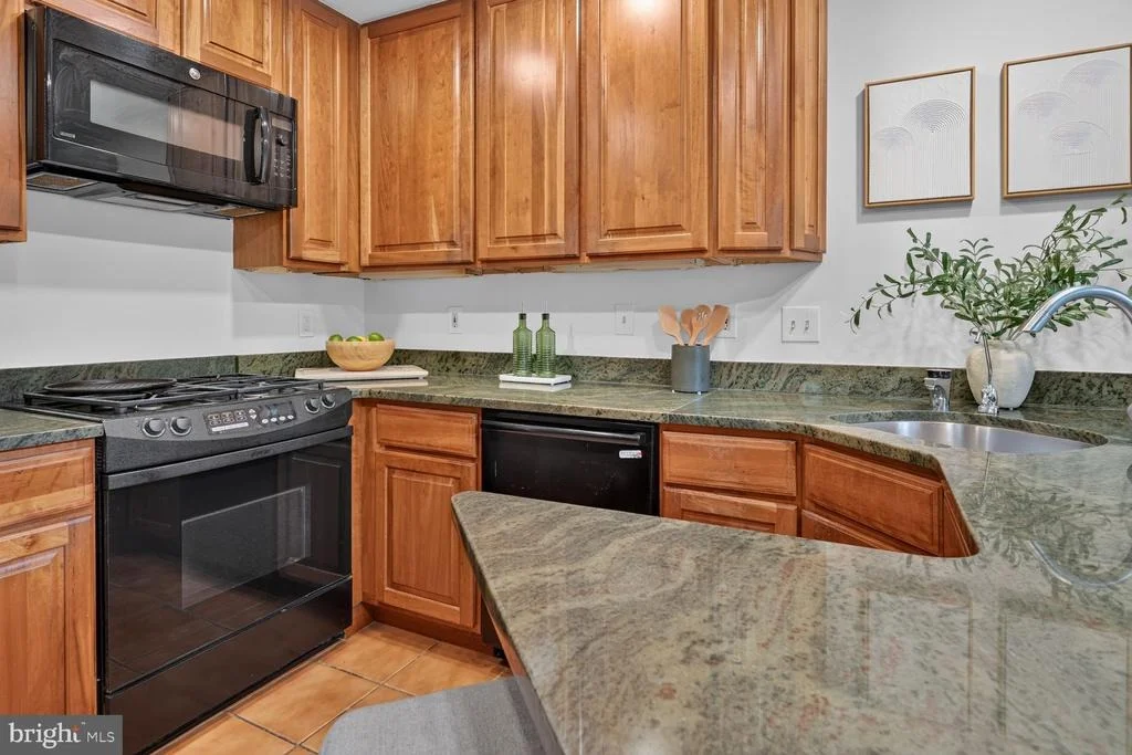 Photo of 4605 RENO ROAD NW