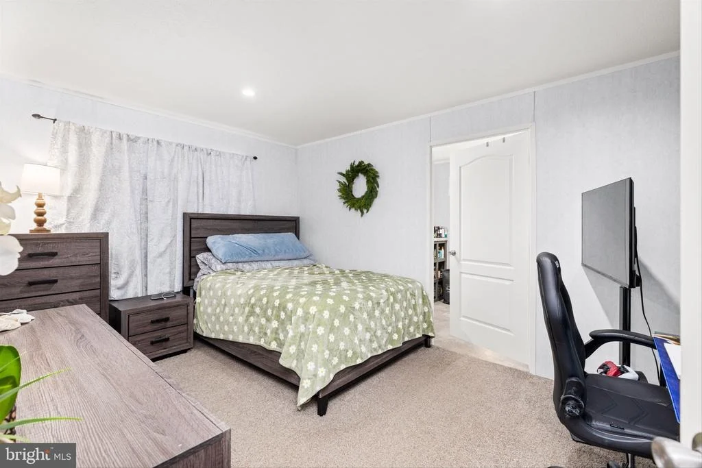 Photo of 37211 FLORIDA DRIVE