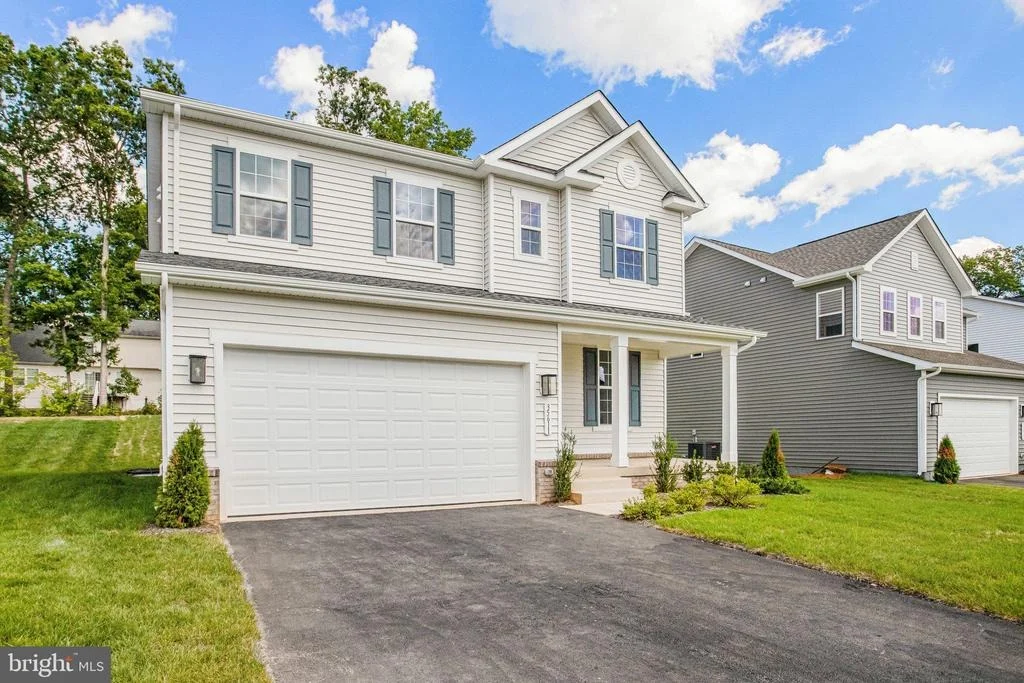 Photo of 35611 PINE NEEDLE LANE