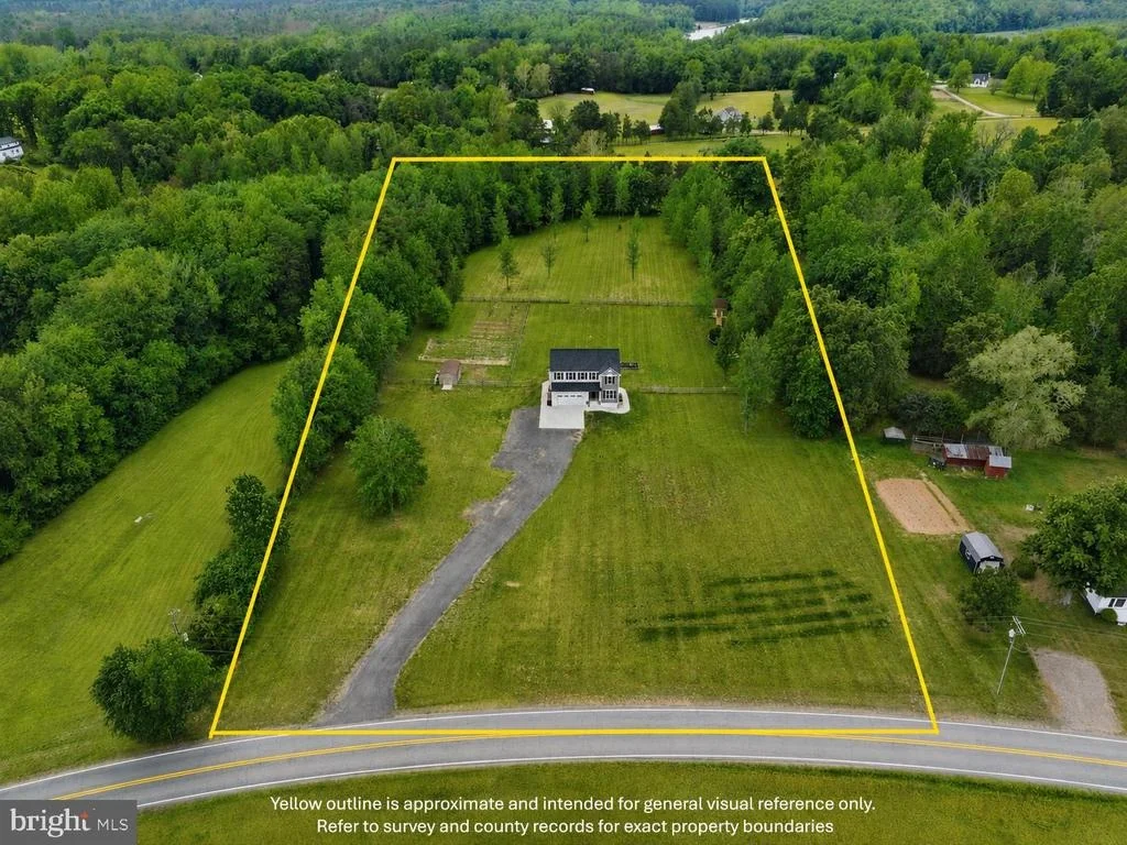 Photo of 9404 ROBERT E LEE DRIVE