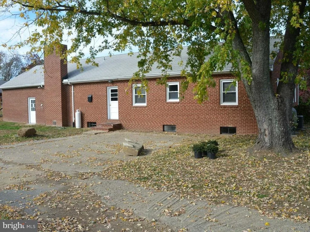 Photo of 3580 JONES ROAD