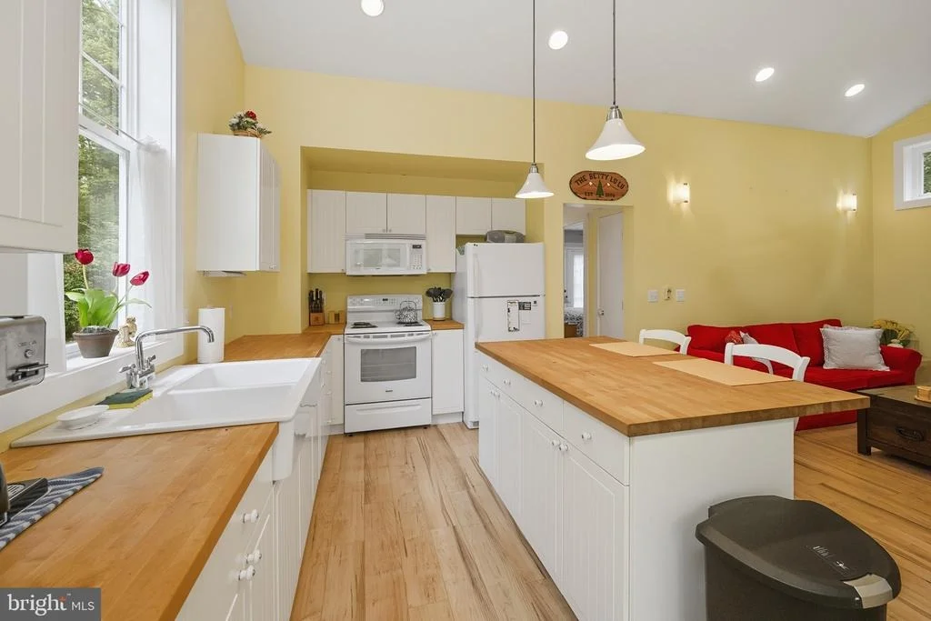 Photo of 252 RACOON DRIVE
