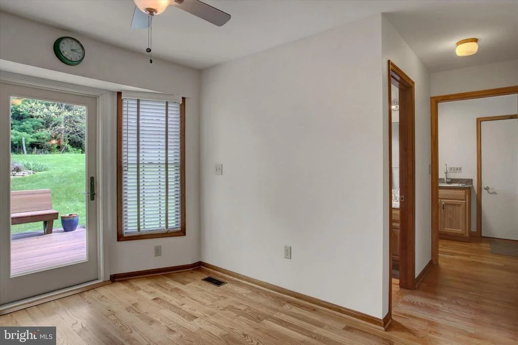 Photo of 8001 MAPLEVILLE ROAD