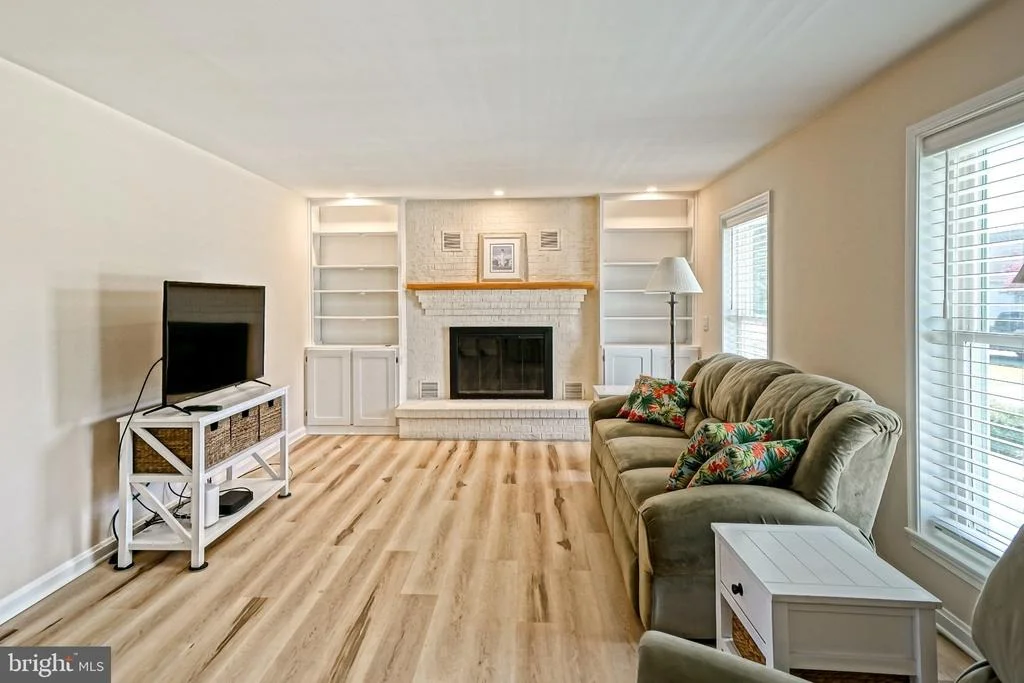 Photo of 24 ARNELL ROAD