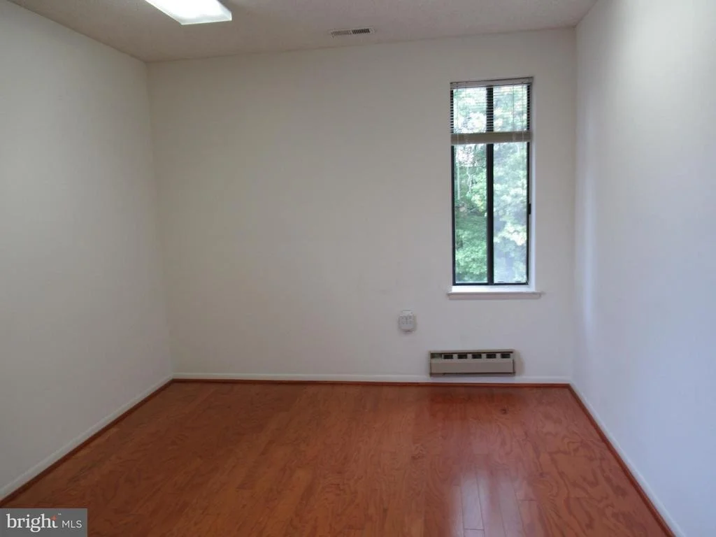 Photo of Unit 863F at 15301 PINE ORCHARD DRIVE