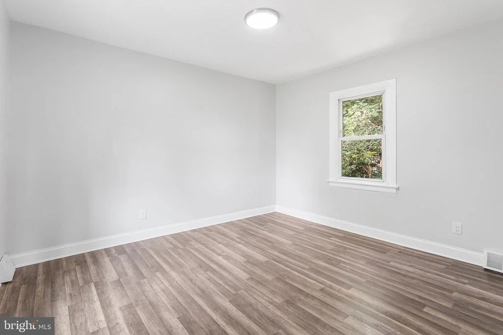 Photo of 623 W 3RD STREET W