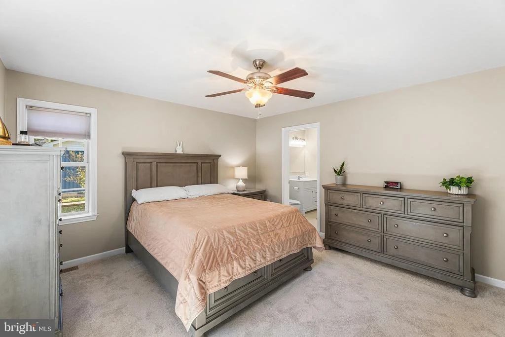 Photo of 33661 FEATHER LANE