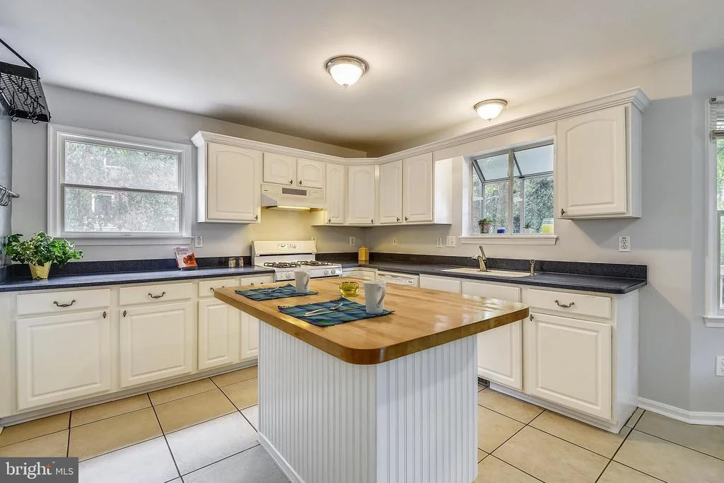 Photo of 722 MILLS WAY