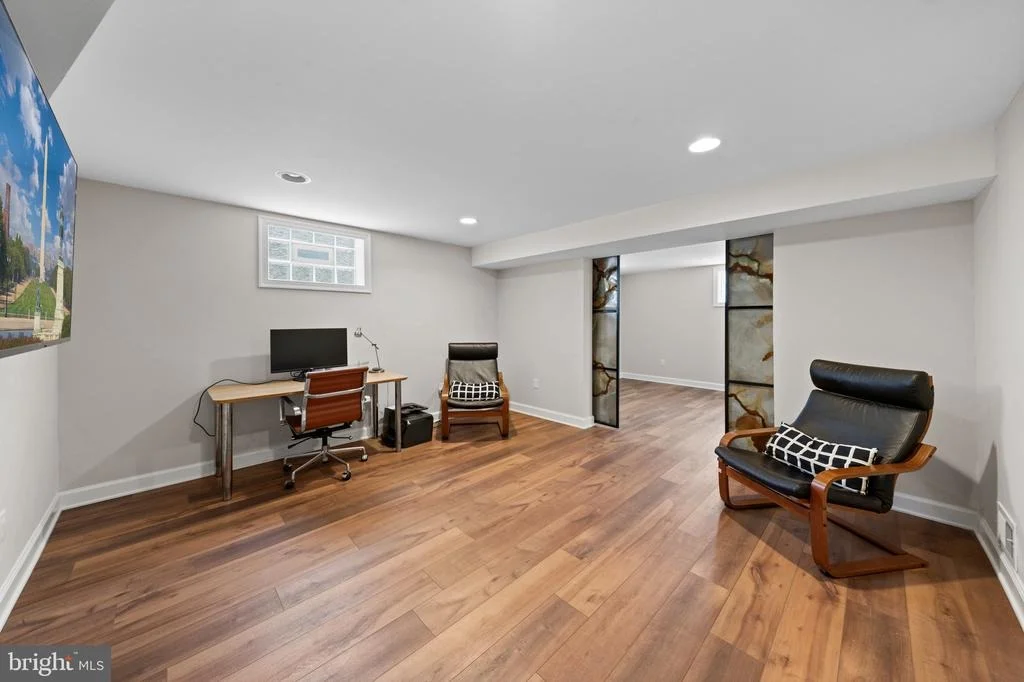 Photo of 404 LEXINGTON DRIVE