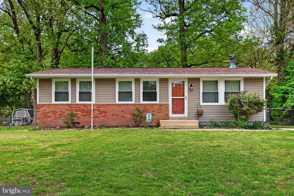 Photo of 9773 EMERALD LANE