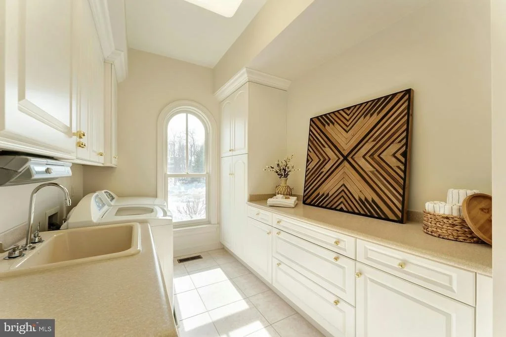 Photo of 40436 BEACON HILL DRIVE