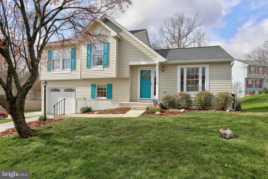 Photo of 9363 KINGS GRANT ROAD