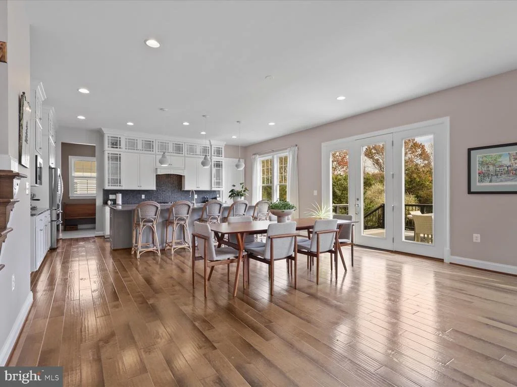 Photo of 25970 LIQUIDAMBAR LANE