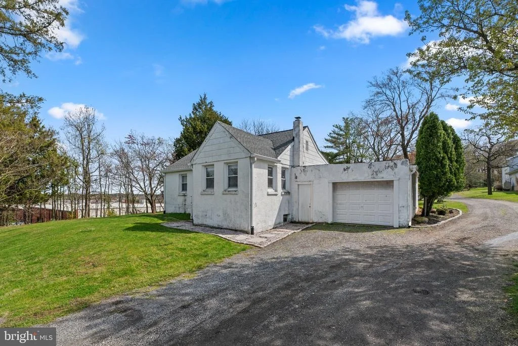 Photo of 7407 RIDGE ROAD