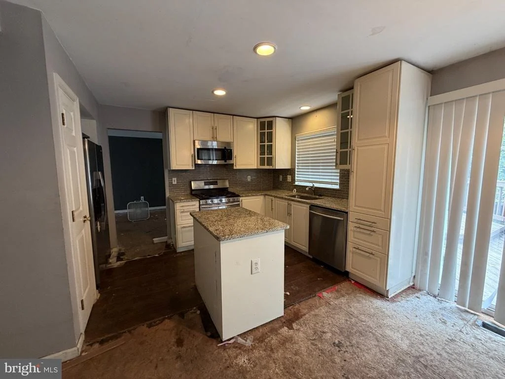 Photo of 9939 HARMONY LANE