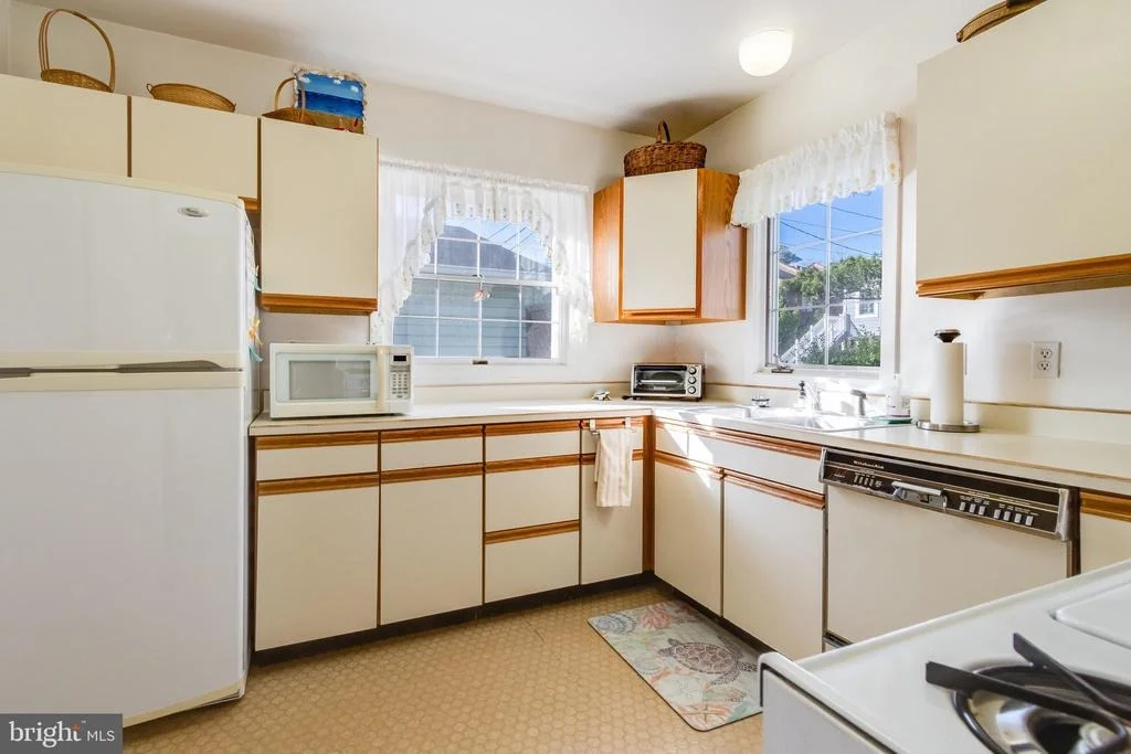 Photo of 28 DELAWARE AVENUE