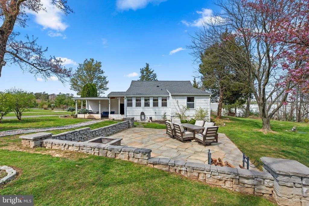 Photo of 7407 RIDGE ROAD