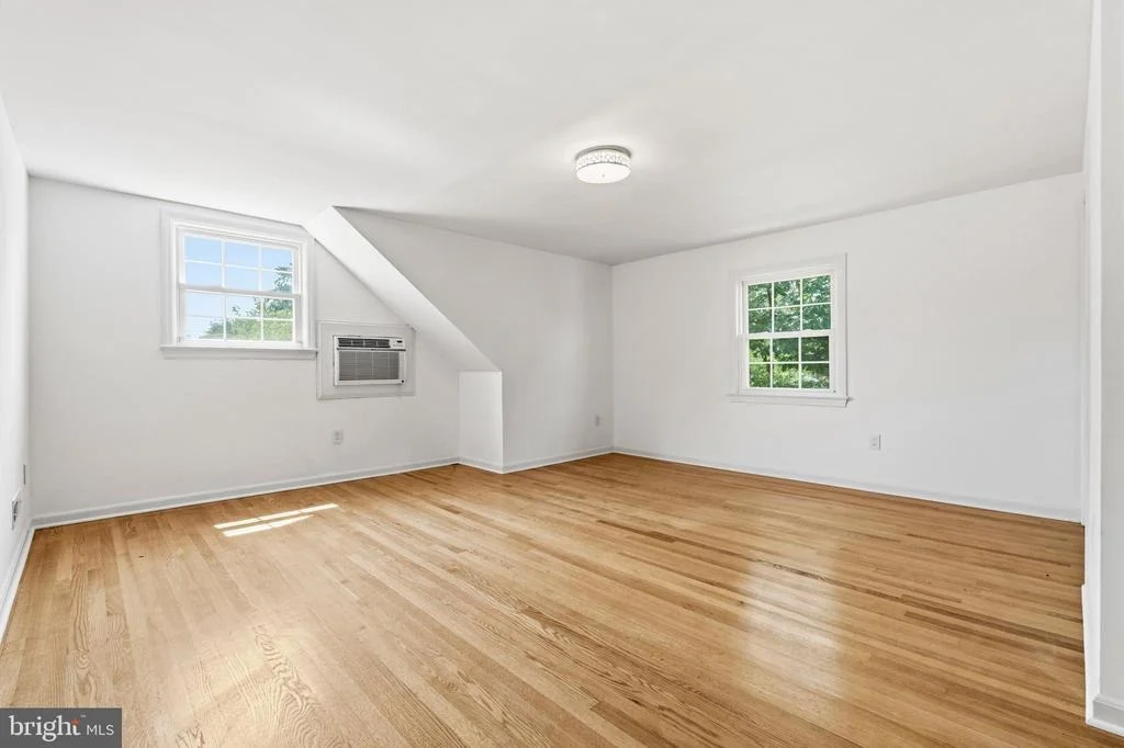 Photo of 6783 SUNNYBROOK DRIVE
