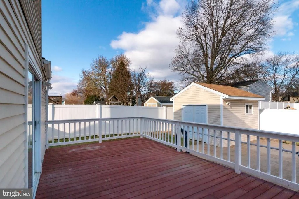 Photo of 1800 LAWNVIEW DRIVE