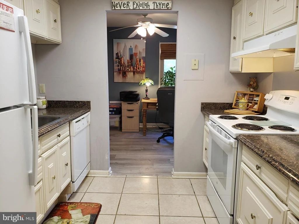 Photo of Unit 73A at 3600 GLENEAGLES DRIVE
