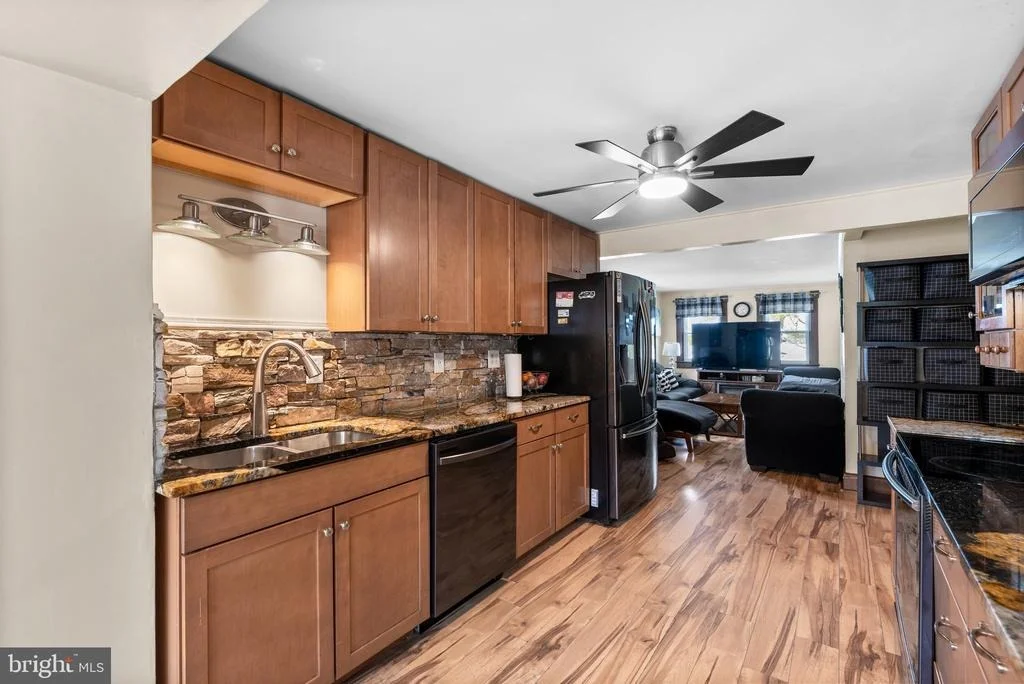 Photo of 7407 RIDGE ROAD