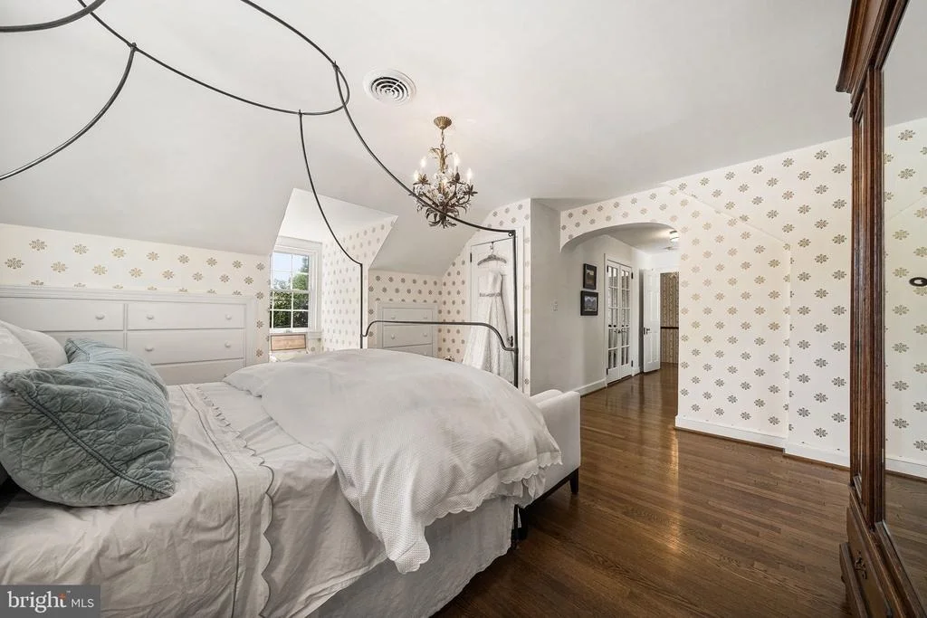 Photo of 6010 FORT HUNT ROAD