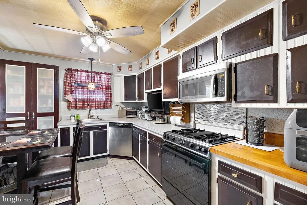 Photo of 8 NEPONSET ROAD